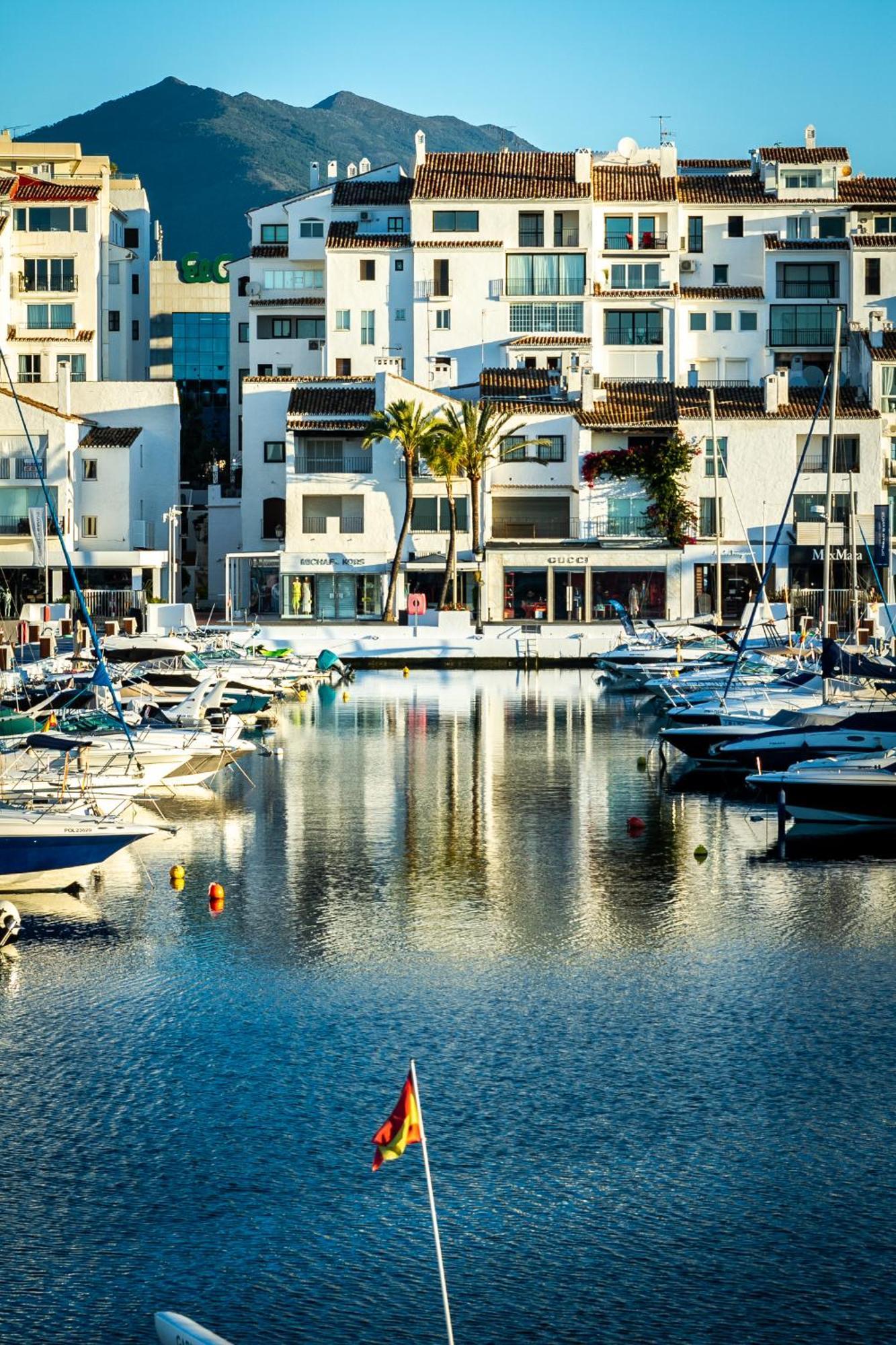 Marbella Banus Suites - Lily Playas Del Duque Banus Beach Apartment מראה חיצוני תמונה
